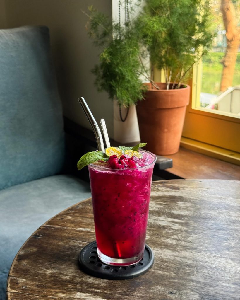 Đa dạng đồ uống tại NGHIA Cafe - quán café đẹp ở Huế