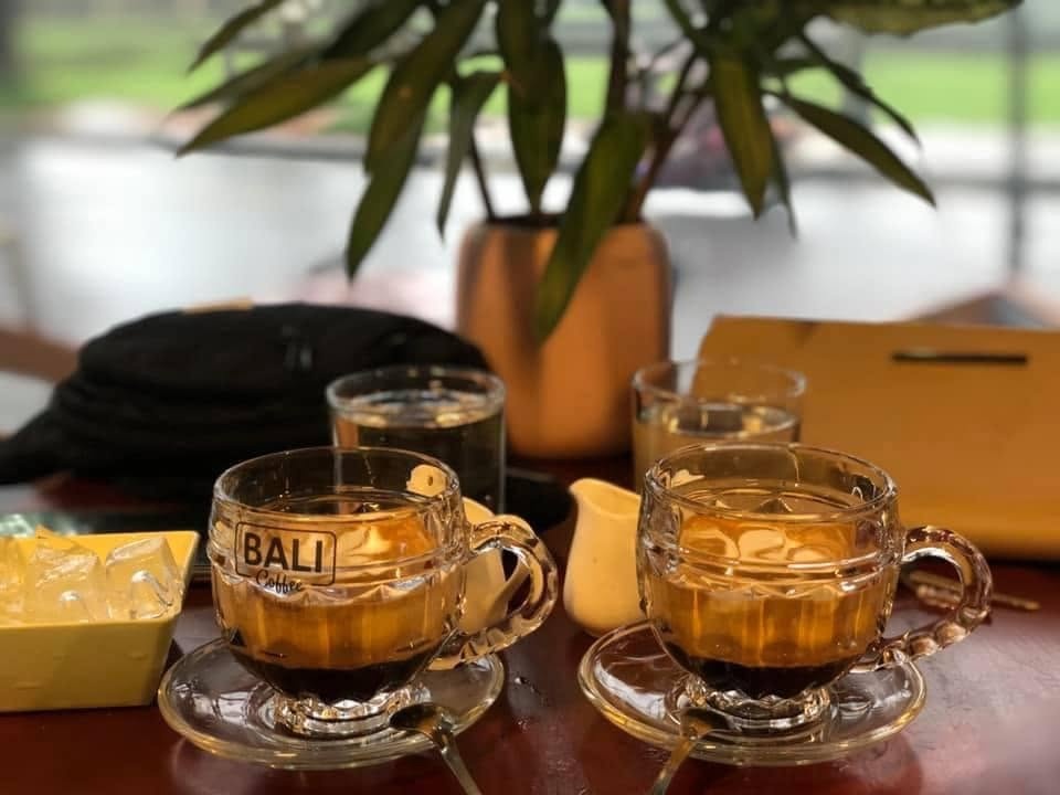 Ly cà phê muối mát lạnh tại Bali Coffee