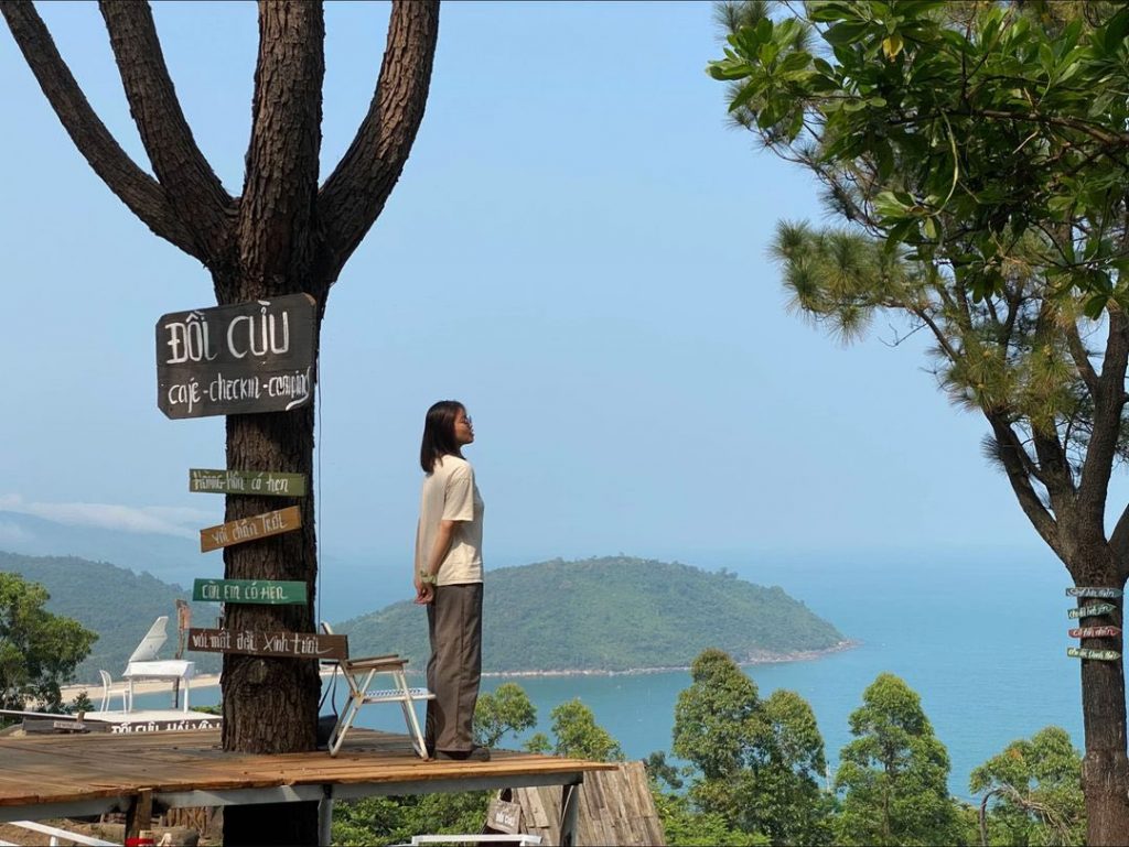 Quán cafe view đẹp đèo Hải Vân tại Đồi Cừu