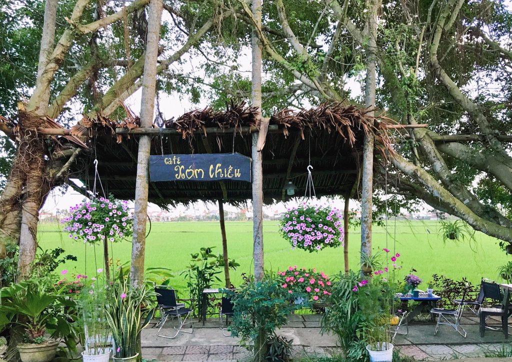 Không gian quán cafe view ruộng lúa Hội An tại Xóm Chiêu