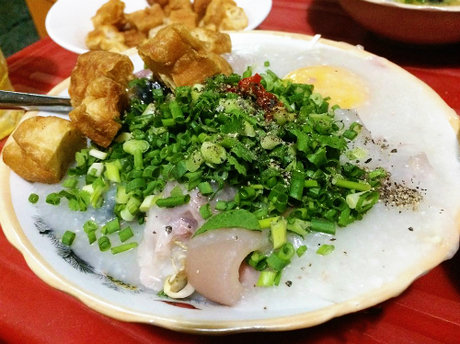 Quán cháo sườn ‘không ngủ’ hơn 40 năm ở Sài Gòn