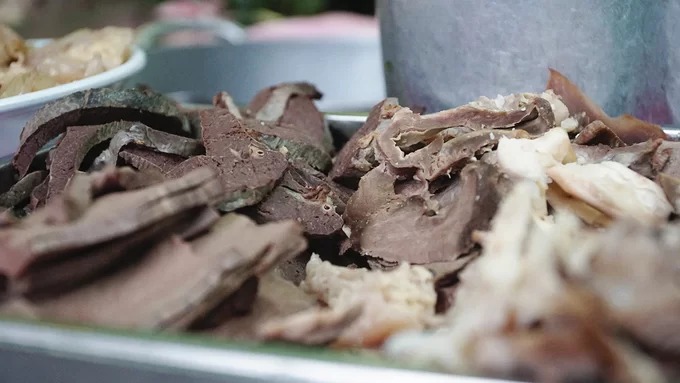 Các món ăn kèm với hủ tiếu bò viên