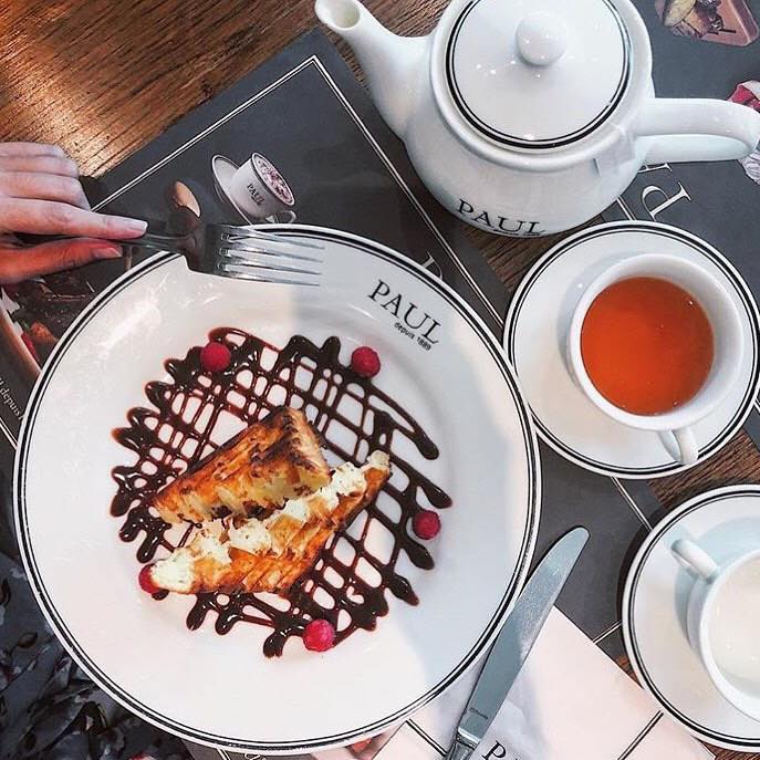 Bánh ngọt và set trà chiều Sài Gòn tại PAUL