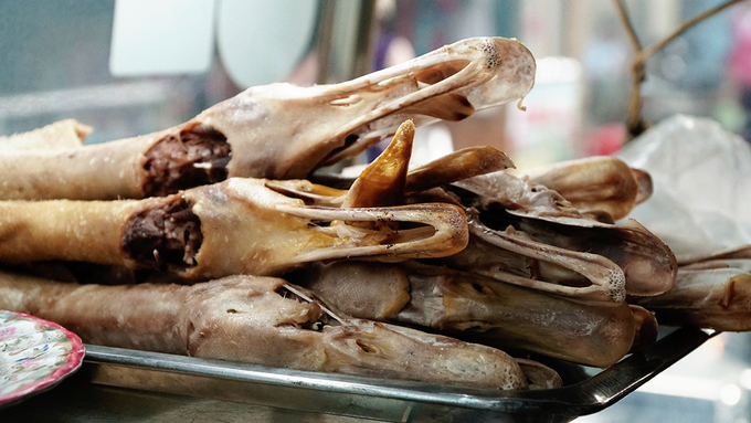 Vịt tươi dùng cho cháo gỏi vịt Sài Gòn mỗi ngày tại quán quận 4