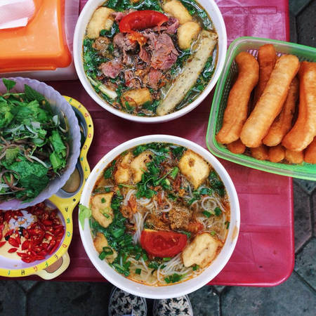 Bún riêu ngon trên phố Quang Trung