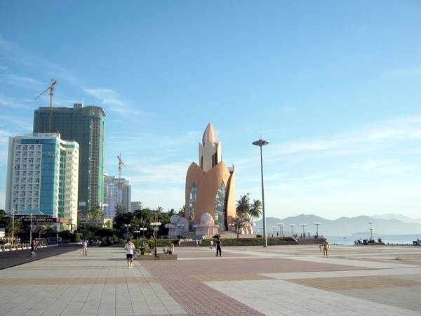 Quảng trường 2/4 thành phố Nha Trang