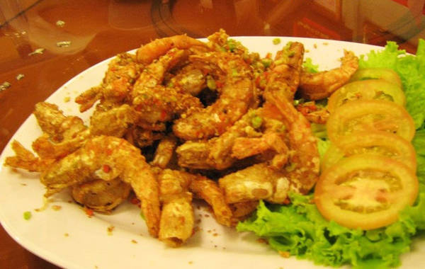 Tôm rang muối ớt tại quán Gia Phú Phúc Kiến