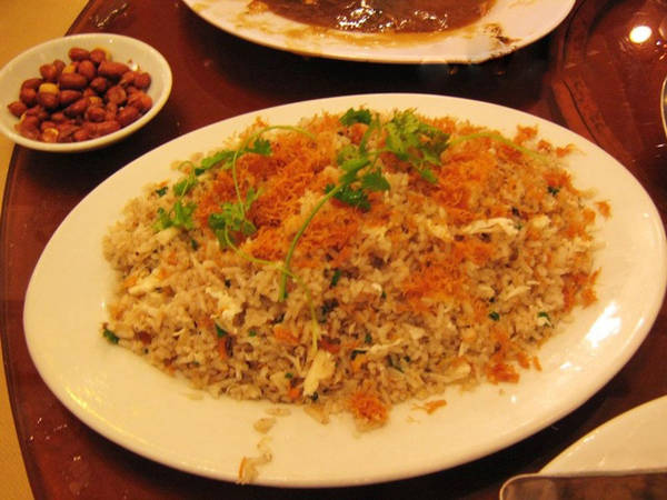 Cơm chiên sò điệp tại Gia Phú Phúc Kiến