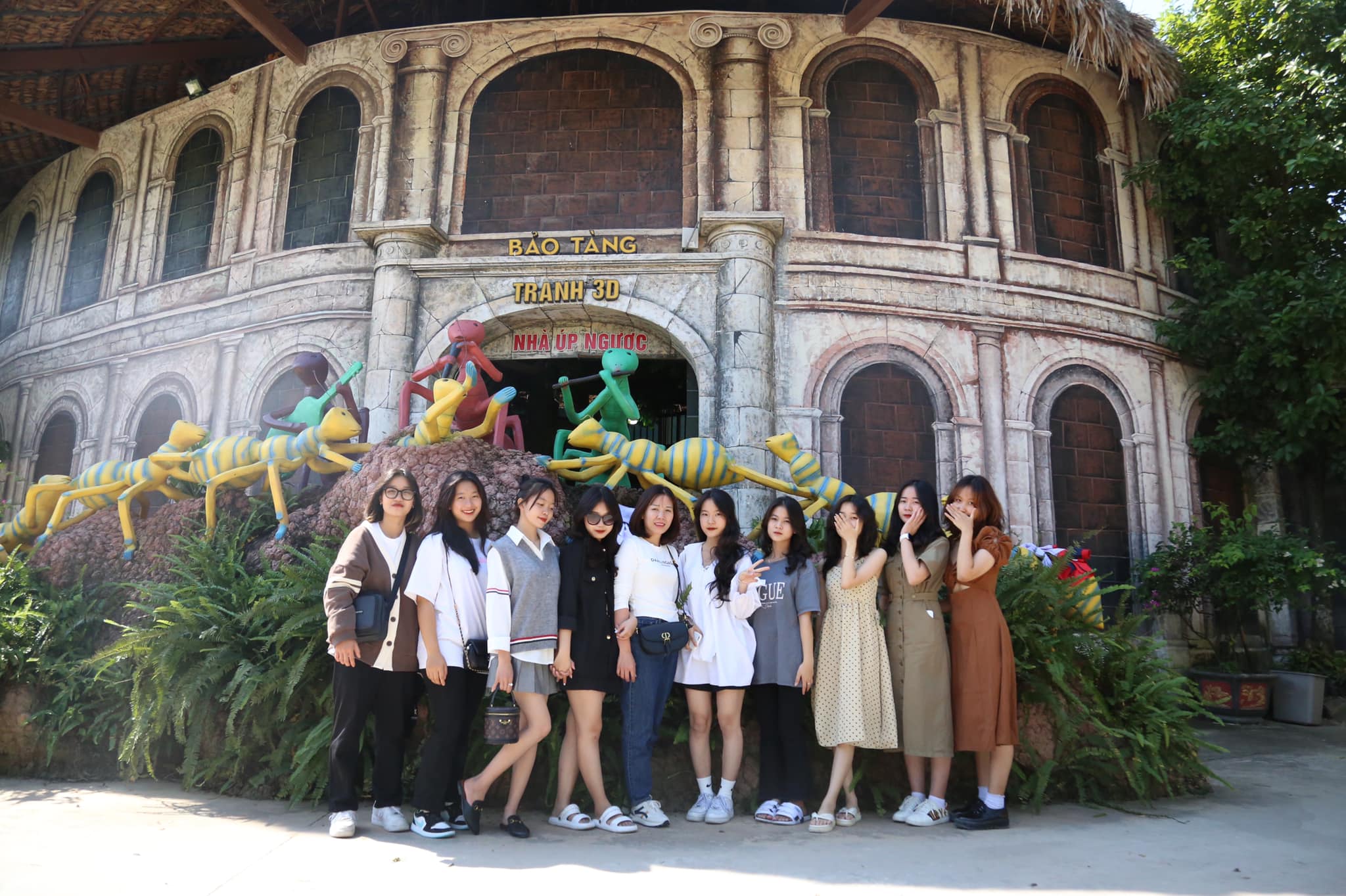Vườn thú tại khu du lịch Quảng Ninh Gate
