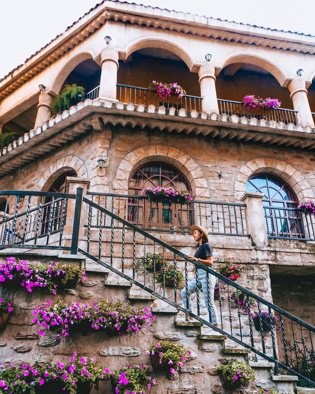Không gian phòng Mercure Đà Nẵng French Village BanaHills