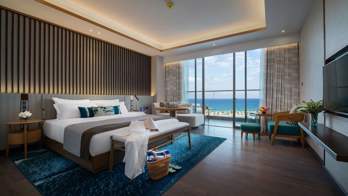 Phòng nghỉ tiện nghi hiện đại tại Radisson Blu Cam Ranh