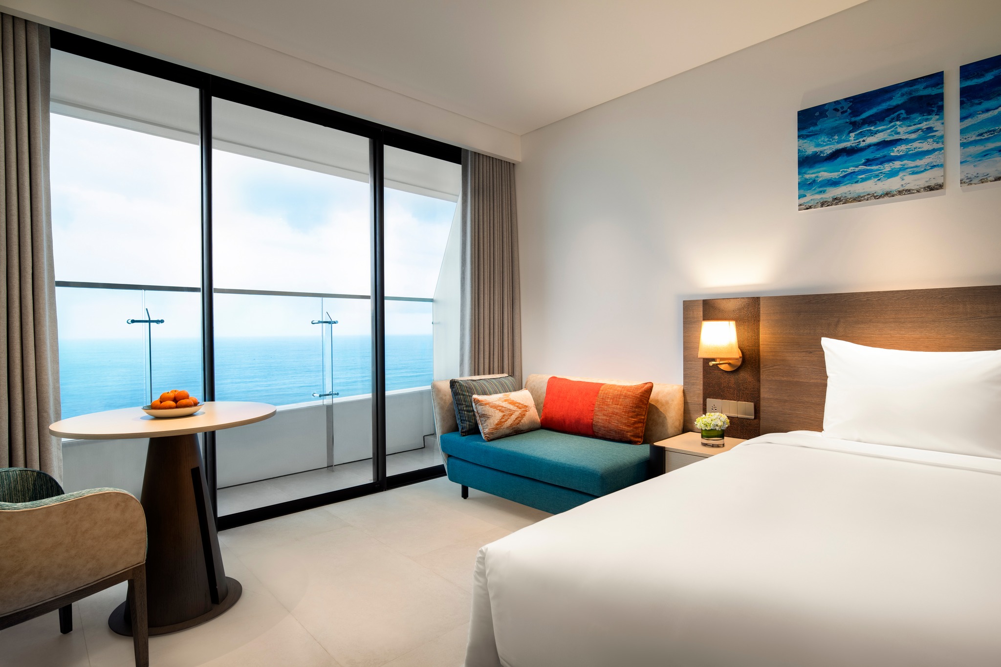 Phòng nghỉ hướng biển tại khách sạn Radisson Đà Nẵng