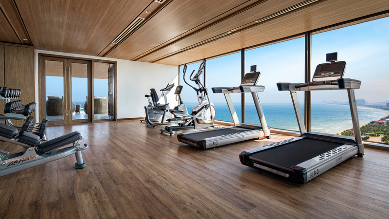Quán bar trên sân thượng khách sạn Radisson Đà Nẵng