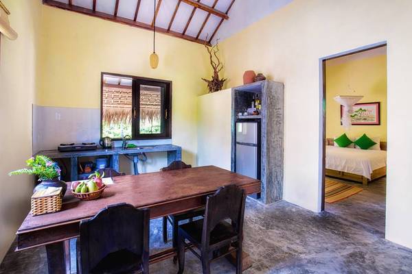 Homestay Hội An Red Flower Cottage Homestay không gian bếp