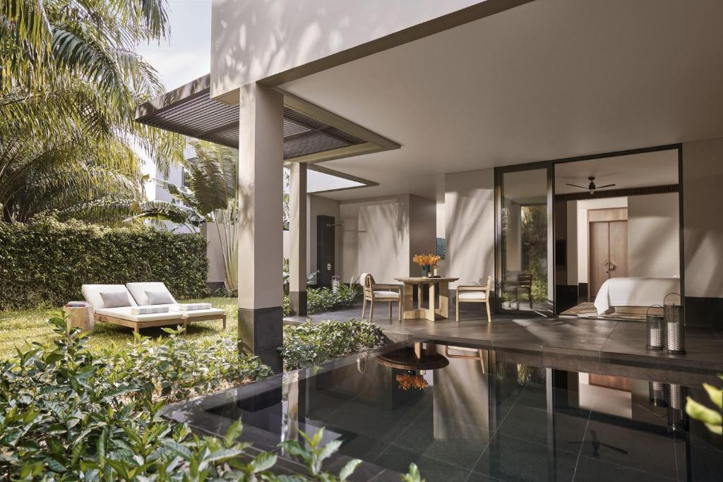 Garden Pool Suite Regent Phú Quốc