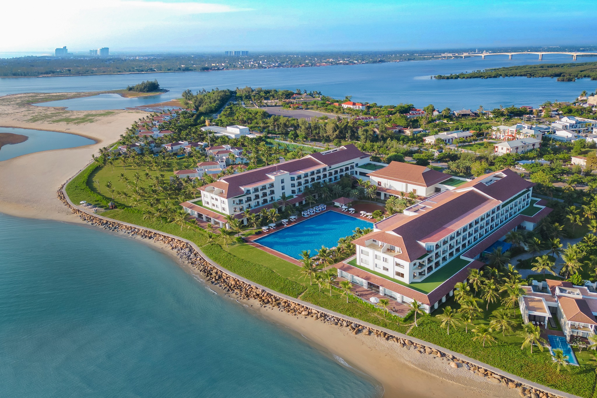 Renaissance Hội An Resort & Spa – khám phá biển Cửa Đại trong xanh tại resort 5 sao đẳng cấp
