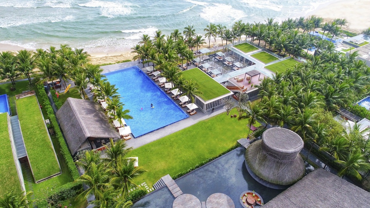 resort-Đà-Nẵng-5-sao-ivivu-8