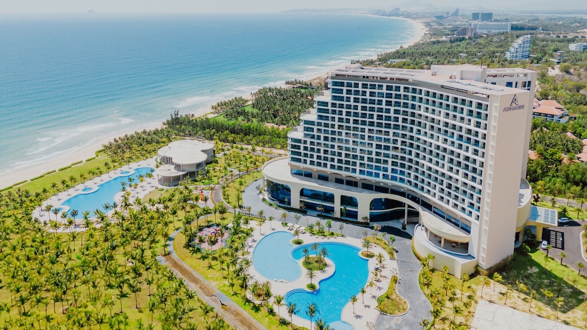 Aquamarine Cam Ranh by Swandor