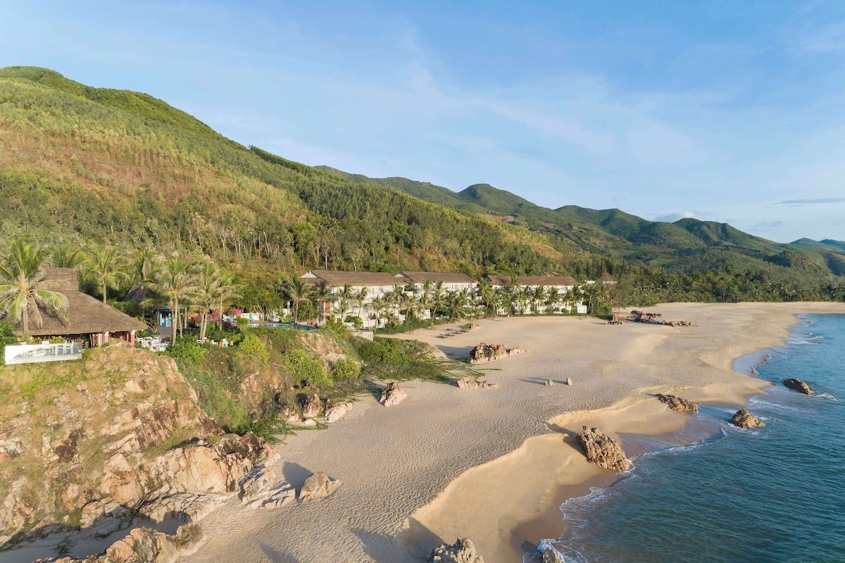 Toàn cảnh resort cao cấp Avani Quy Nhơn