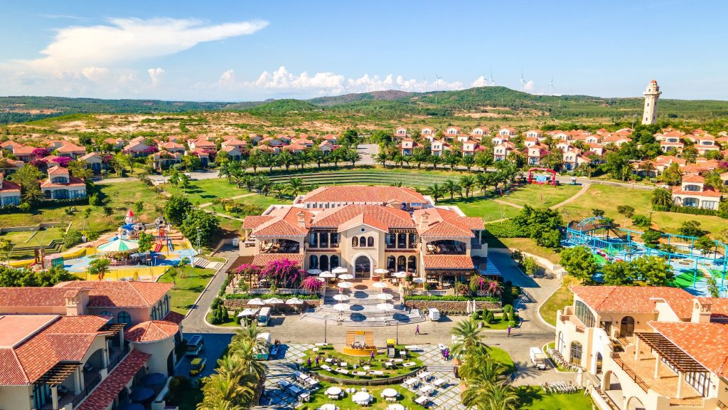 Centara Mirage Mũi Né resort gần Sài Gòn