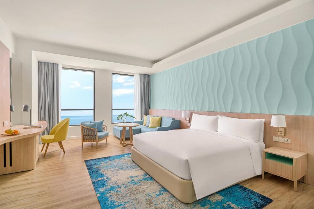 Bãi biển resort gần Sài Gòn Holiday Inn