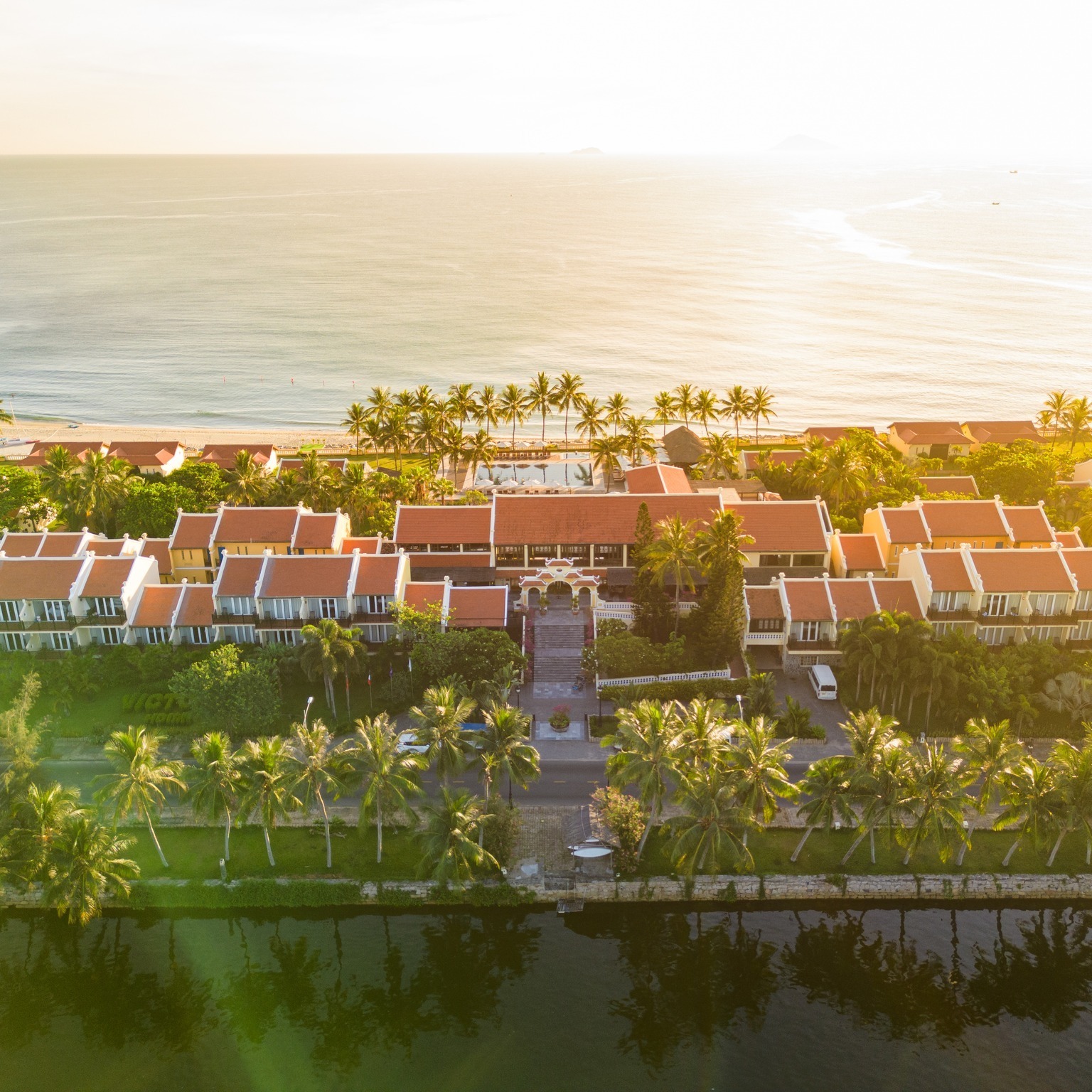 Victoria Beach là resort Hội An đẹp bên biển Cửa Đại