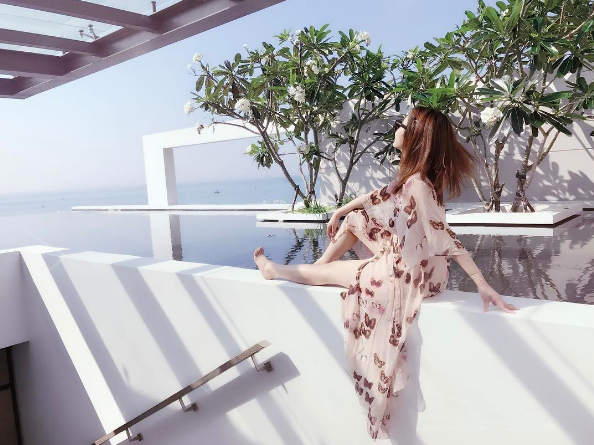 Hồ bơi vô cực ngắm biển tại khu nghỉ dưỡng Mia Nha Trang