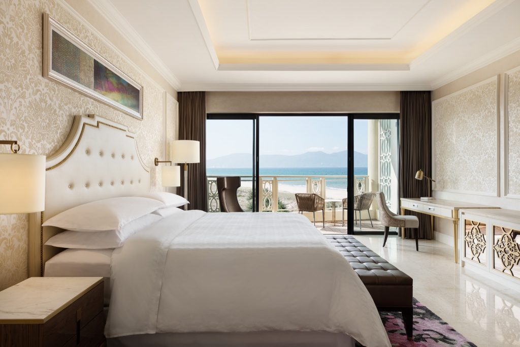 Không gian phòng nghỉ hiện đại tại Sheraton Grand Đà Nẵng