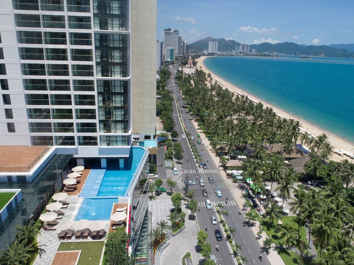 Vinpearl Beachfront trên đường Trần Phú Nha Trang