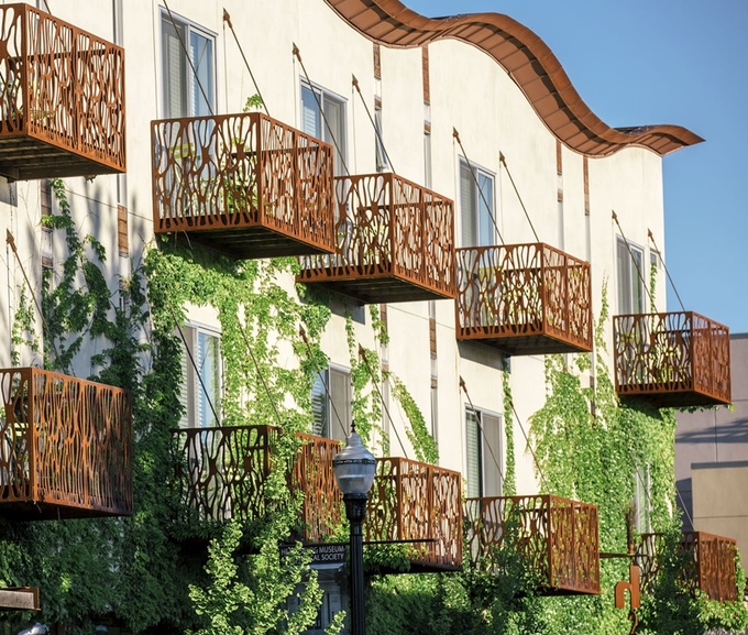 H2Hotel California đạt chứng nhận LEED vàng với pin mặt trời và vật liệu hữu cơ