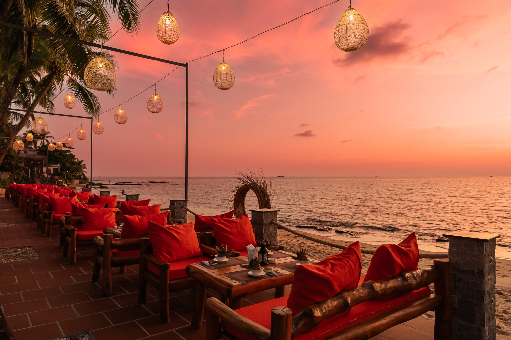 Thư giãn trong chiều hoàng hôn tại Seashells Phú Quốc