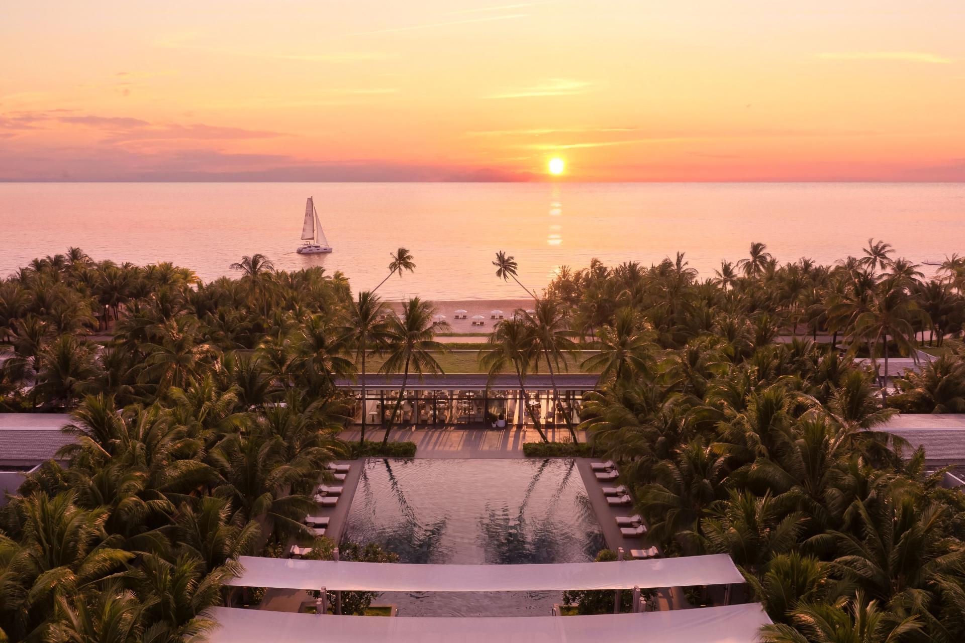 Top 7 resort Phú Quốc có bãi biển riêng cho mùa hè đầy hứng khởi