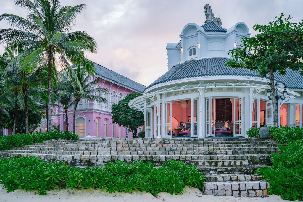 Chemistry Bar tại JW Marriott Phu Quoc Emerald Bay