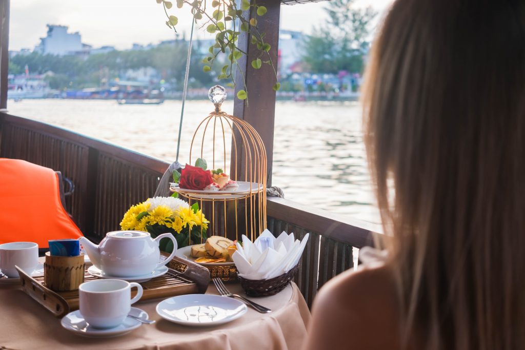 Du thuyền Mekong Princess thưởng ngoạn hoàng hôn
