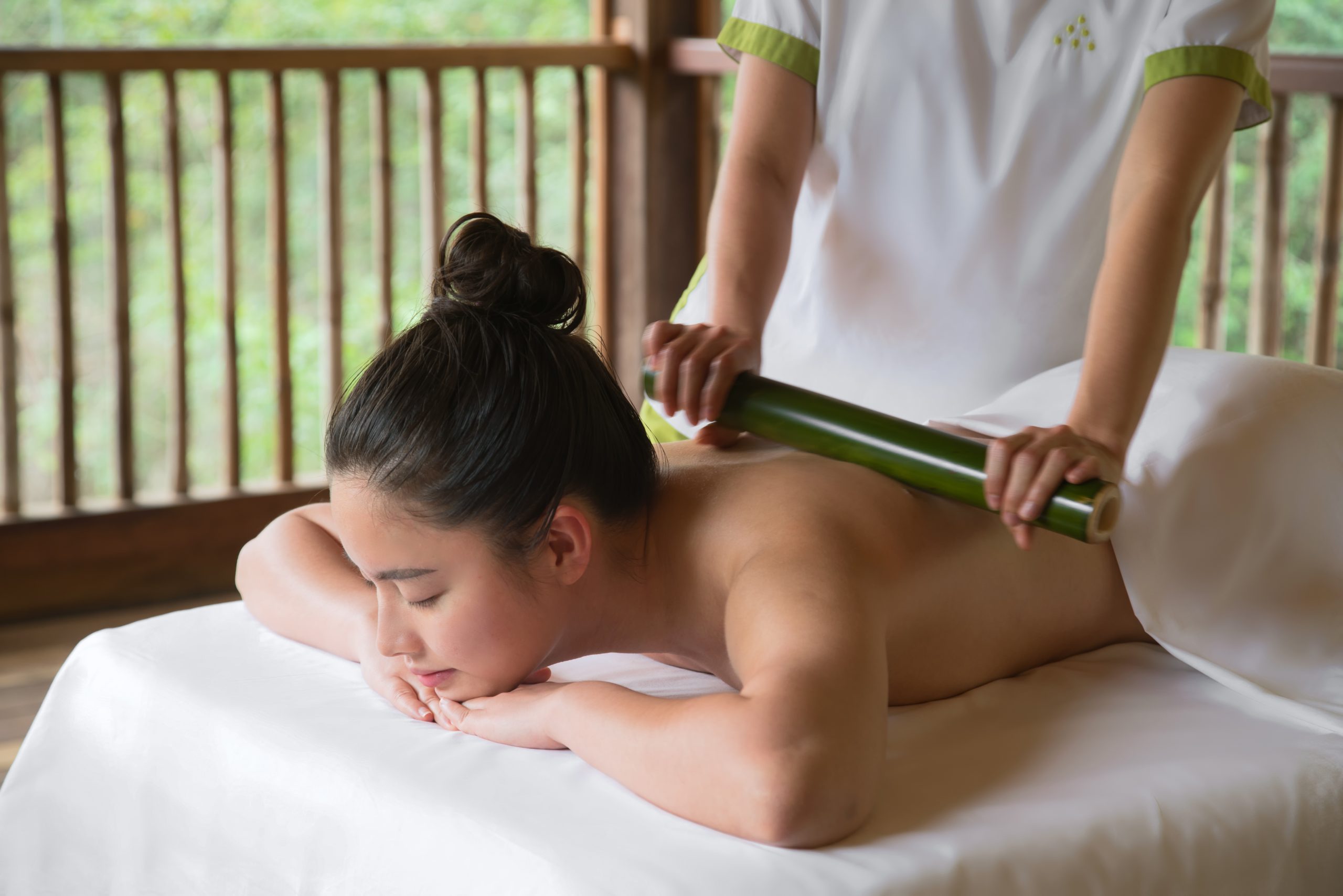Spa Six Senses resort ven biển cho tết 2025