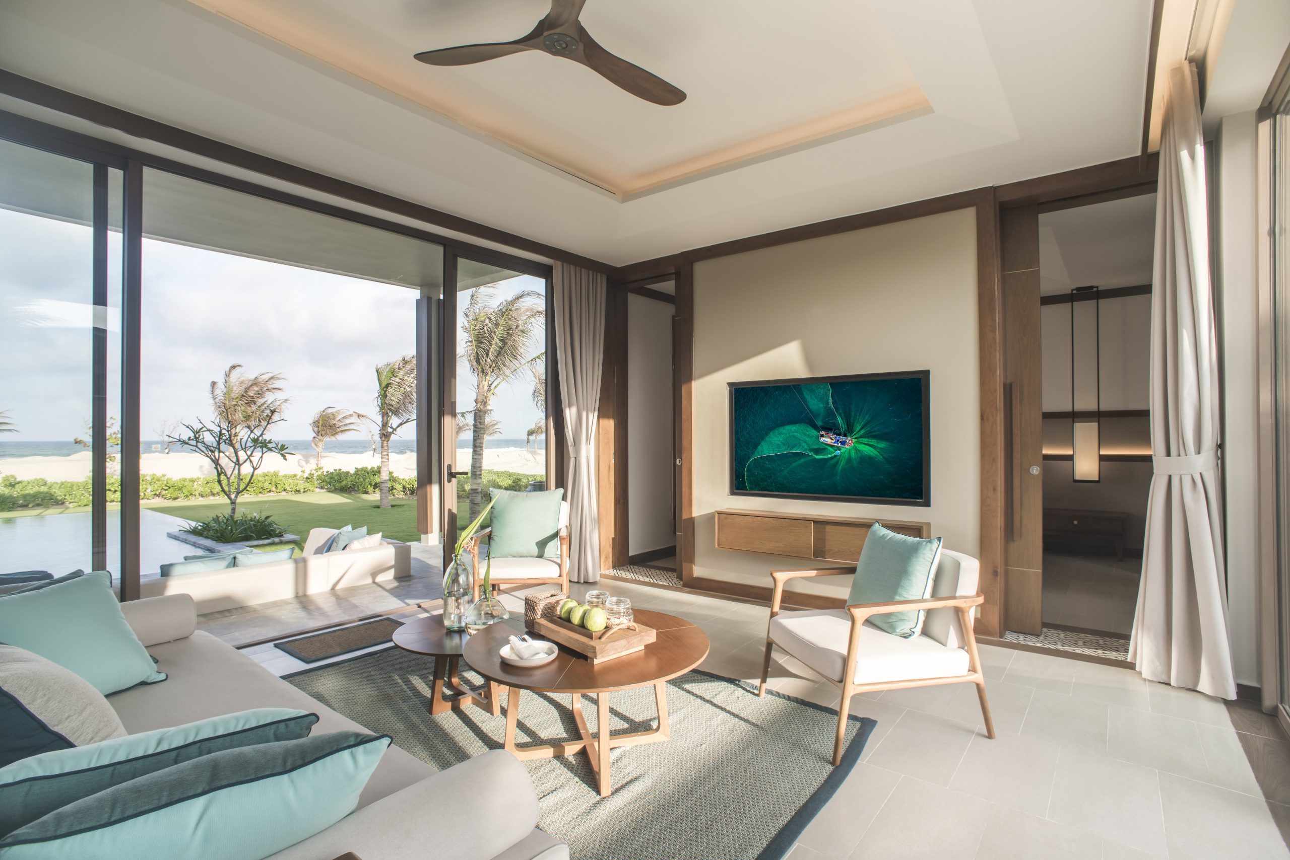 Phòng nghỉ Maia Quy Nhơn resort ven biển cho tết 2025