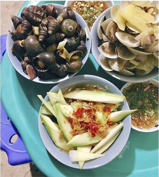 Nước chấm ngon quán ốc Hà Nội anh Hói Nước chấm ngon quán ốc Hà Nội anh Hói