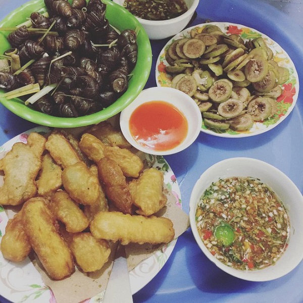 Trứng cút xào me quán ốc Hà Nội Oanh Trứng cút xào me quán ốc Hà Nội Oanh