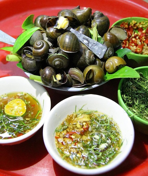 Ốc luộc tươi ngon tại quán ốc Hà Nội Trang Đinh Liệt Ốc luộc tươi ngon tại quán ốc Hà Nội Trang Đinh Liệt