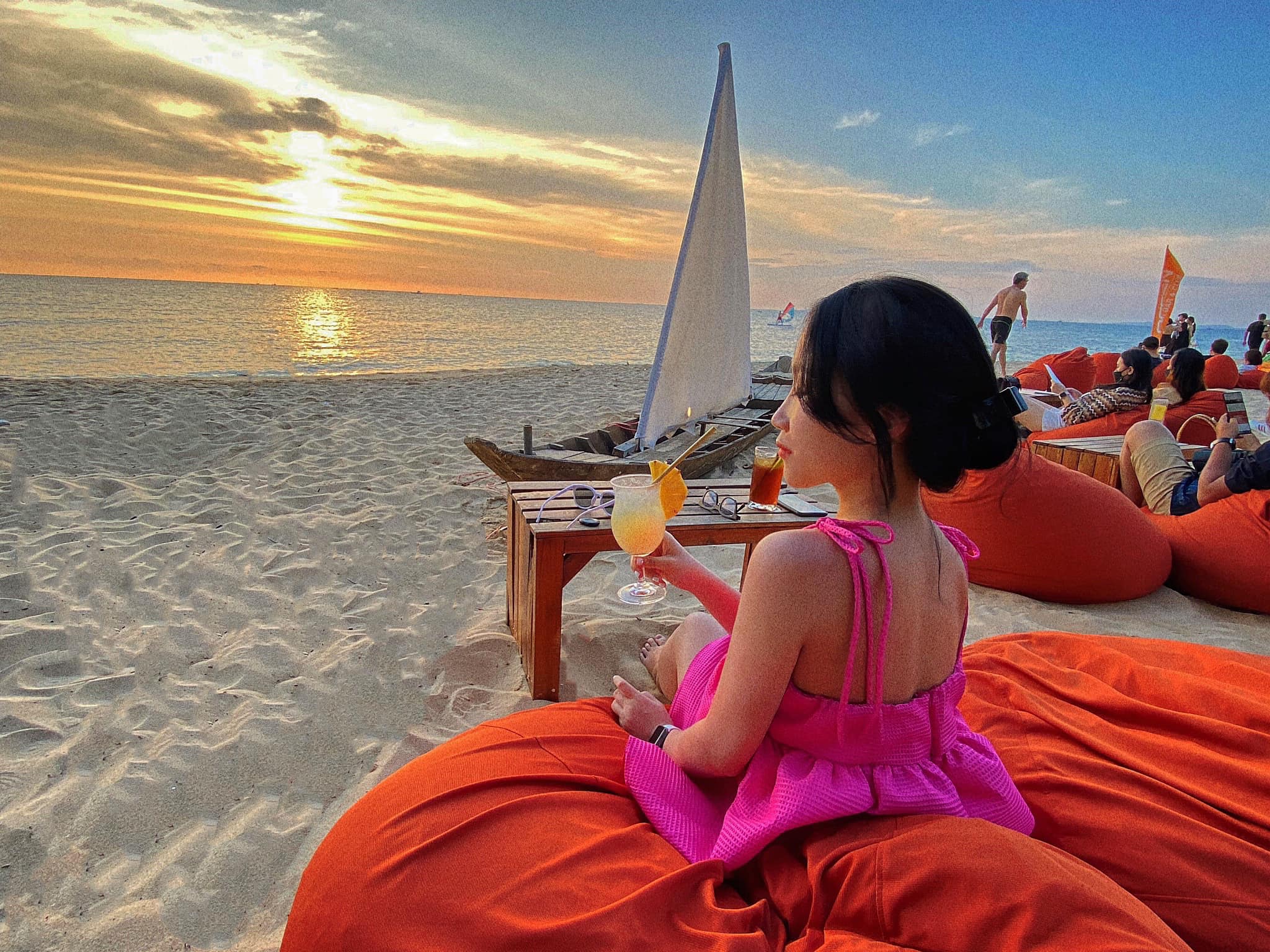 Ocsen Bar ngắm hoàng hôn Phú Quốc