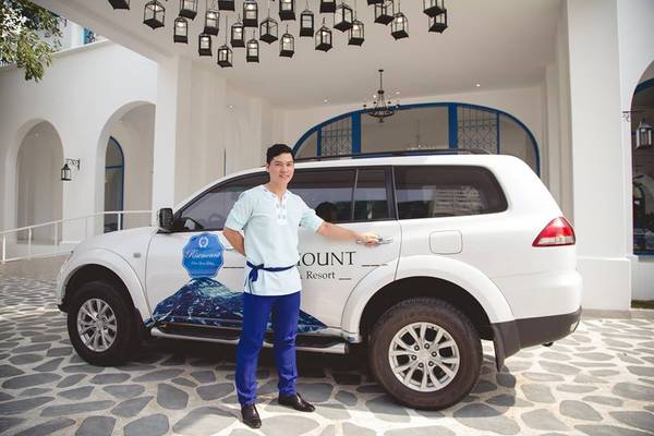 Đưa đón sân bay limousine tại Risemount Đà Nẵng