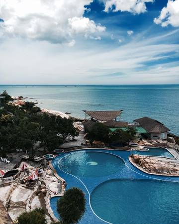 Hồ bơi nước mặn Rock Water Bay Beach Phan Thiết