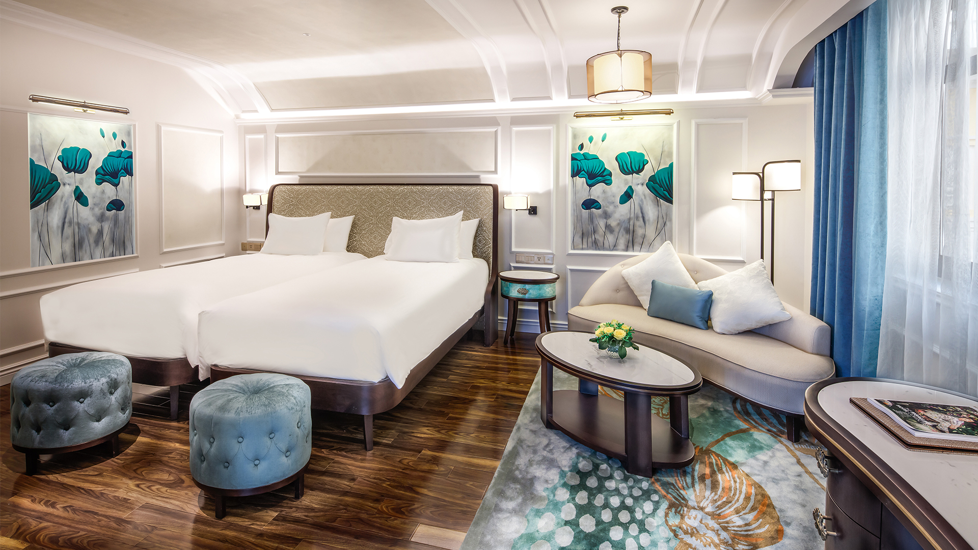 Deluxe room.