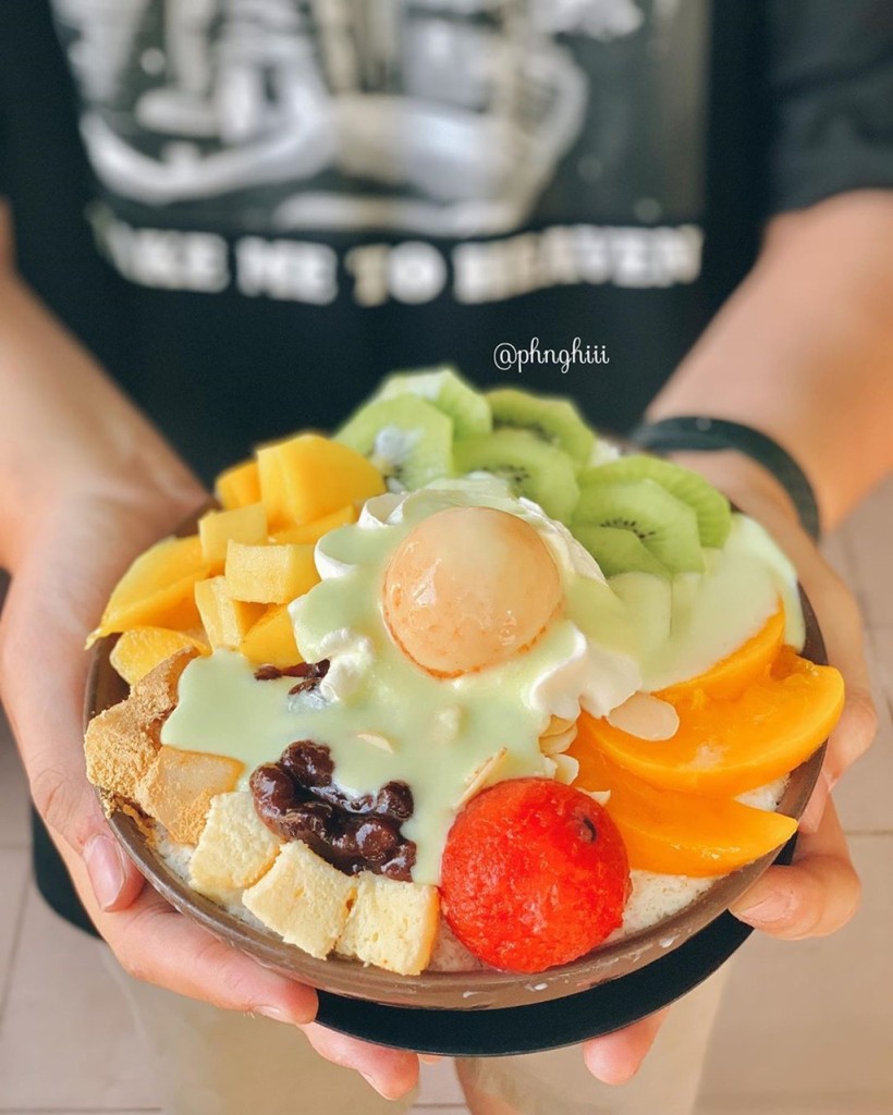 Bingsu trái cây thập cẩm tại SUL Bingsu Sài Gòn
