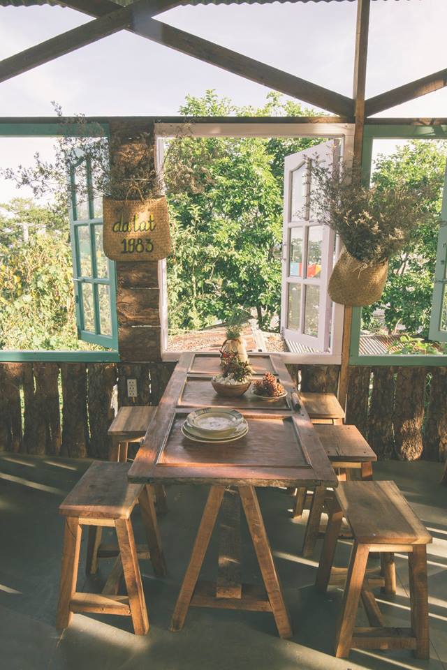 Rubik Light Café Đà Lạt trang trí vintage Rubik Light Café Đà Lạt trang trí vintage