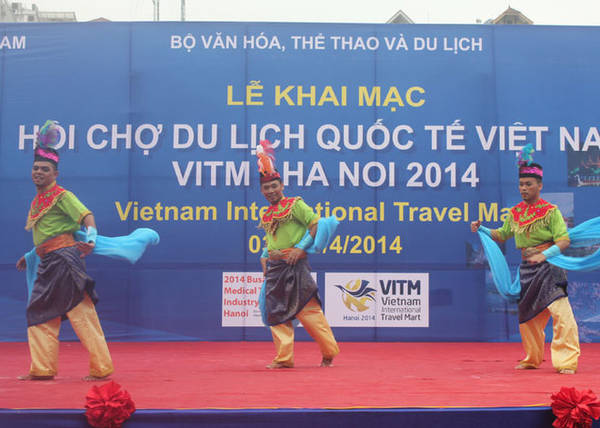 Vũ điệu truyền thống mạnh mẽ từ Malaysia