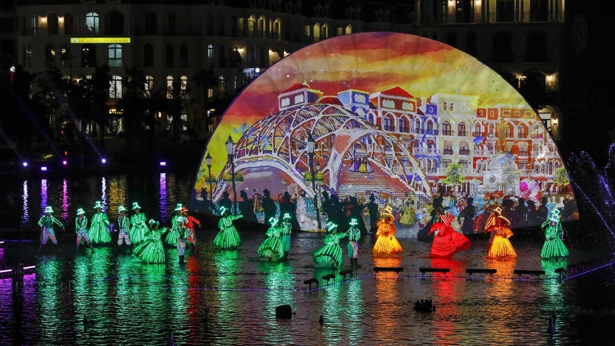 Show Sắc màu Venice Phú Quốc tour Phú Quốc 3N2Đ