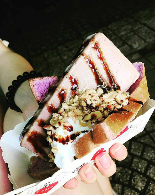 Bánh sandwich kẹp kem Sài Gòn hot Bánh sandwich kẹp kem Sài Gòn hot