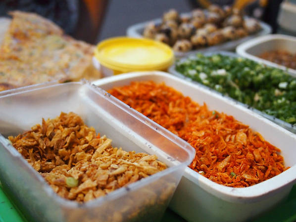 Nguyên liệu món bánh tráng nướng ở Sài Gòn