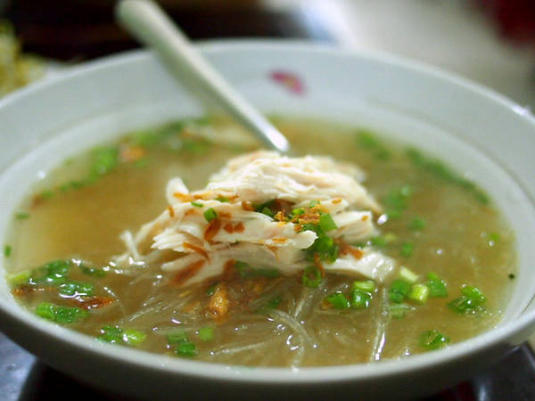 Món miến gà hấp dẫn tại Sài Gòn